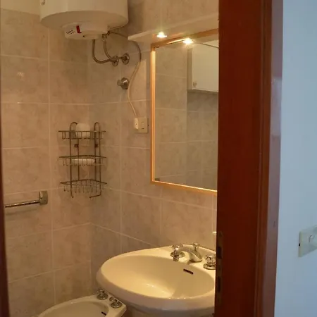 Studio Fur 2 Personen Ca 20 M In Moneglia, Italienische Riviera Italienische Westkuste - A88419 *